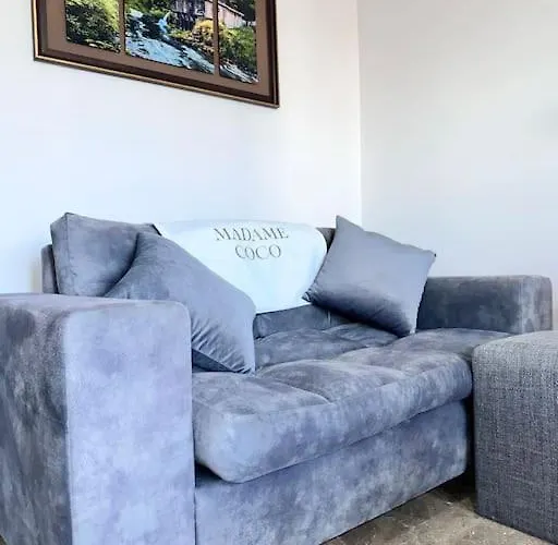 New Renovated 1 Bedroom Flat North 5a Apartmán