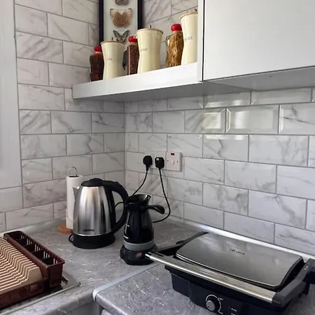 New Renovated 1 Bedroom Flat North 5a 公寓 尼科西亚